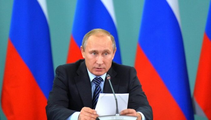 Путин не пришел на минуту молчания по погибшим при терактах в Париже