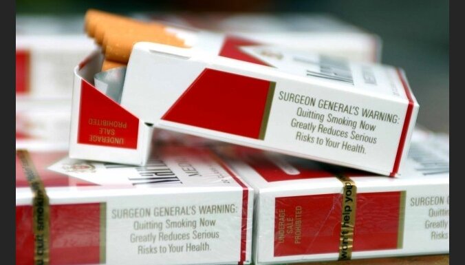 Частные лица в массовом порядке легально ввозят в Латвию сигареты