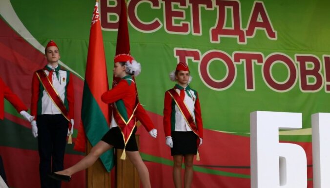 Baltkrievi dzīvo Krievijas propagandas ietekmē; mediju telpa nedroša, atzīst pētniece