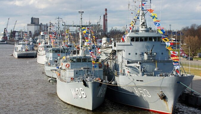 Фоторепортаж: Рижский порт наводнили военные корабли