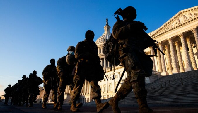 12 бойцов Нацгвардии США отстранены от службы на инаугурации Байдена