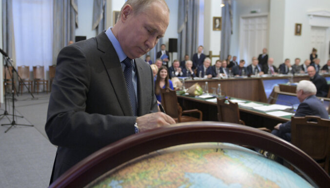 Глобус России расширяется. Путин выбрал путь глобального спойлера