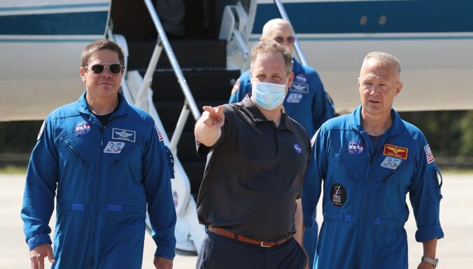 Полет "Драгона". Астронавты НАСА готовятся к историческому старту