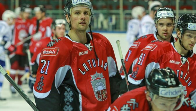 Latvijas hokeja izlase atkārtoti spēkojas Franciju