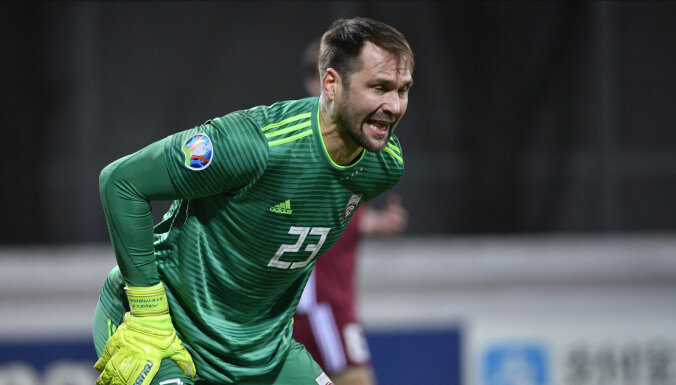 Latvijas futbola izlasē pagaidām nav skaidrības par Šteinbora dalību otrdienas mačā