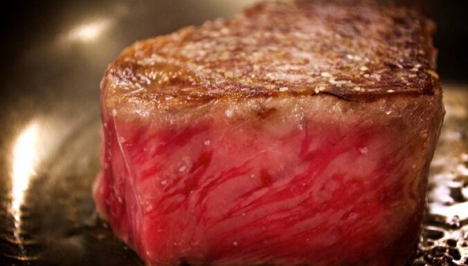 Рижский ресторан John подаст на ужин гурманам самое эксклюзивное мясо в мире