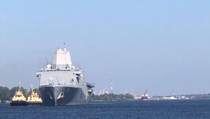 В Ригу прибыли американские корабли USS Arlington и USS Gunston Hall