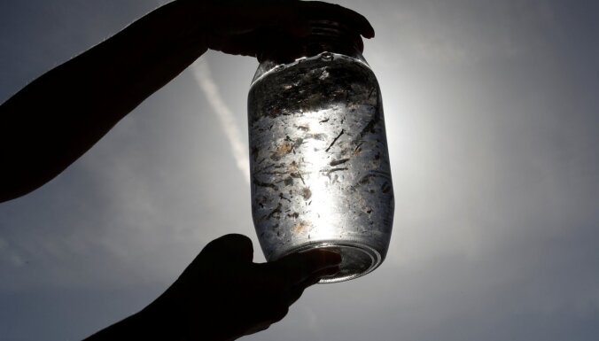 Pētījums: mikroplastmasas lietus pamatīgi piesārņo arī aizsargātas teritorijas