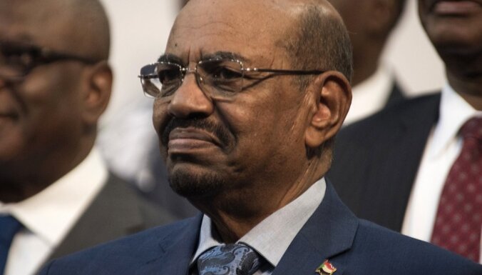 Судан передаст экс-президента Омара аль-Башира Международному уголовному суду в Гааге