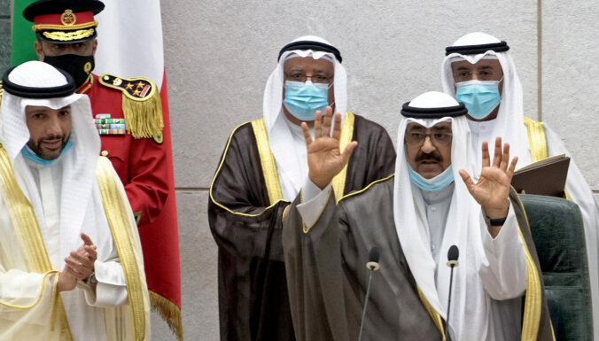 Kuveitā parlaments apstiprina jaunu kroņprinci