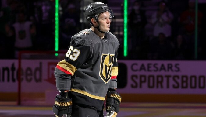 NHL atceļ Dadonova maiņu no 'Golden Knights' uz 'Ducks'