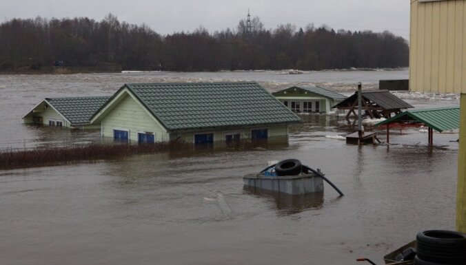 Fotoreportāža: plūdi arī Igaunijā