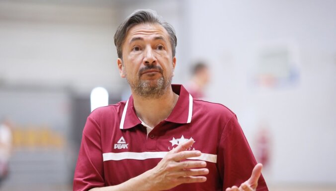 Latvijas basketbola izlase trenera Banki debijā tiekas ar Poliju