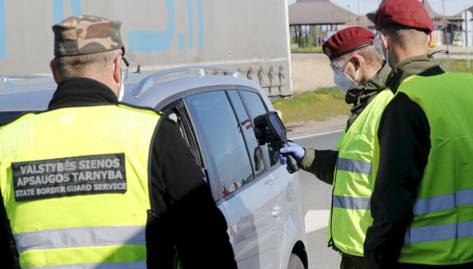 Lietuvas robežsardzes vadītājs: Minskā uz nelegālu iekļūšanu ES gaida 1500 migranti