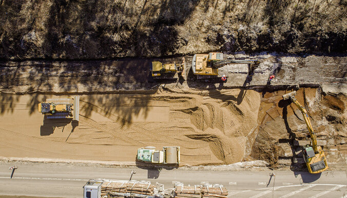 ФОТО: Ход строительных работ на Вентспилсском шоссе около Юрмалы