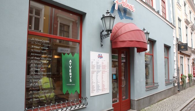 В Вецриге закрывается кафе XL Pelmeņi