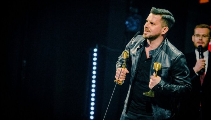 Norisināsies Latvijas mūzikas ierakstu Gada balvas ceremonija 'Zelta mikrofons'