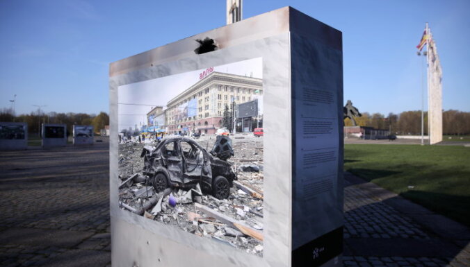 В парке Победы можно ознакомиться с выставкой "Слава Украине! Героям слава!"