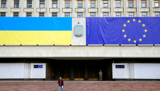Макрон и Шольц - за предоставление Украине статуса страны-кандидата в ЕС
