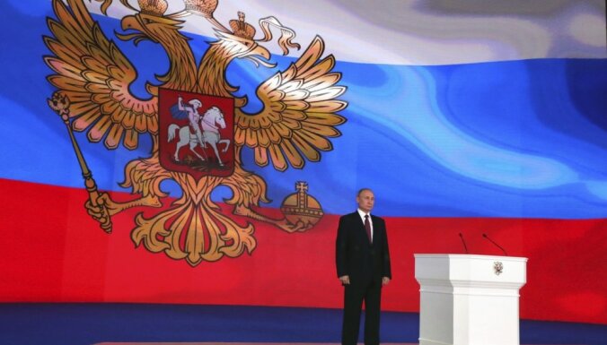 'Ugunsbumba' un citi Putina 'brīnumieroči': ar ko Kremlis biedē Rietumus un uzmundrina vēlētājus