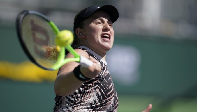 Ostapenko sasniedz Sanktpēterburgas 'WTA 500' sērijas turnīra pusfinālu