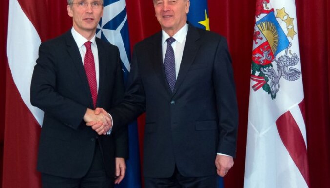 Stoltenberga vizīte Rīgā, NATO, Latvia President Berzins