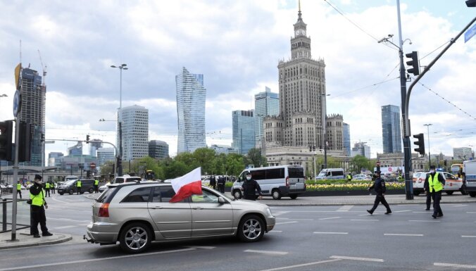 В центр Варшавы перестанут пускать старые автомобили