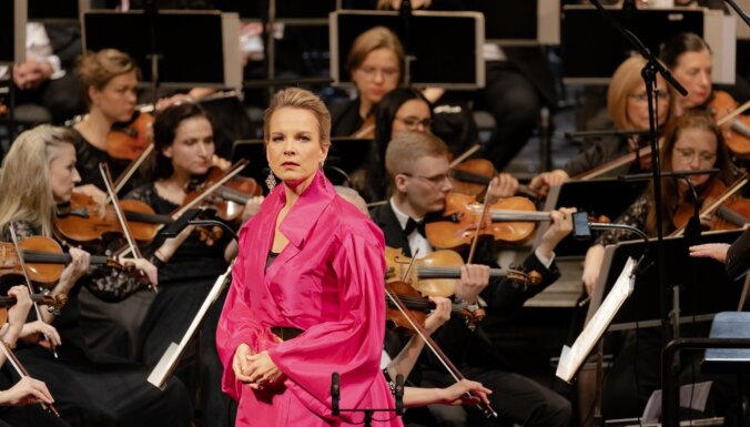 Foto: Uz LNO skatuves mirdz operas zvaigzne Elīna Garanča