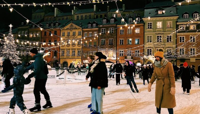 ФОТО. Очень красиво и фотогенично: Как выглядит принарядившаяся к Рождеству Варшава