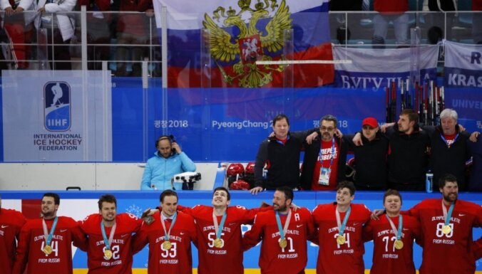 SOK nesodīs OAR olimpisko hokeja izlasi par apbalvošanā nodziedāto Krievijas himnu