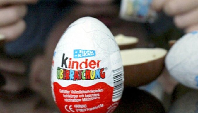 Arī Latvijā salmonelozes riska dēļ atsauc 'Kinder' šokolādes olas