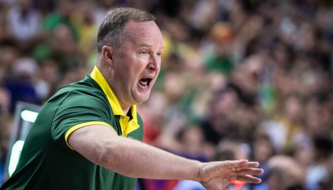 Lietuvas basketbola izlase pēc neveiksmīgā 'Eurobasket 2022' neplāno atlaist galveno treneri