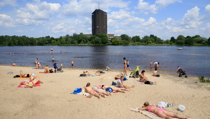 На пляже Луцавсалы снова можно безопасно купаться