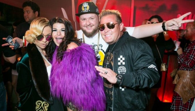 Foto: Bagāto un vareno 'Gumball 3000' braucēju ballīte Rīgā