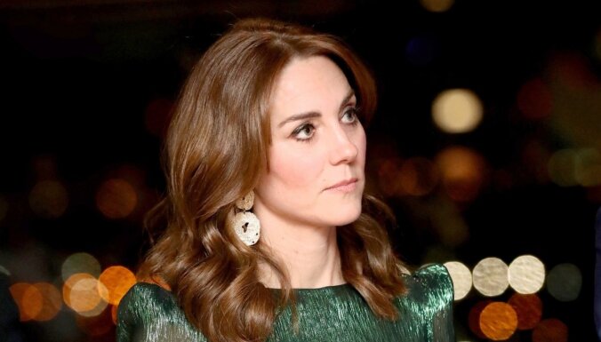 ФОТО: Платье Кейт Миддлтон признали нарядом десятилетия