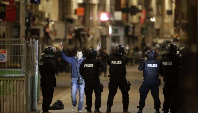 Izmeklētāji vēl tālu no Parīzes teroraktu mīklas atrisinājuma, pauž Beļģijas prokurors