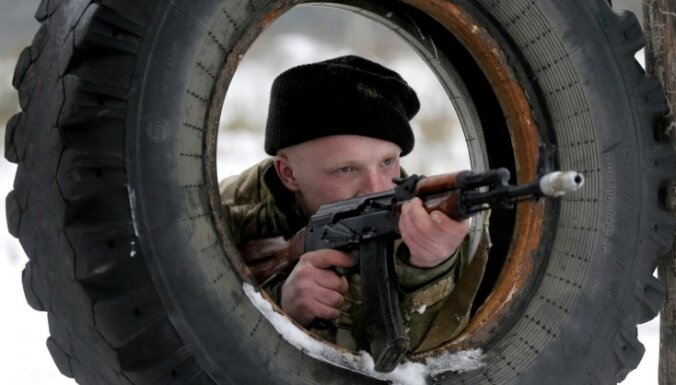 Украинский дипломат: мы надеемся на мир, но готовы сражаться и с оружием в руках