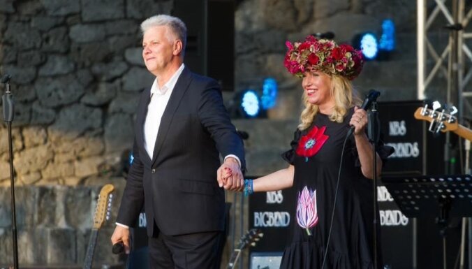 Ar brīvdabas koncertu Rojā 'Turaides roze' atzīmēs Imanta un Viktora Kalniņu 80. gadskārtu