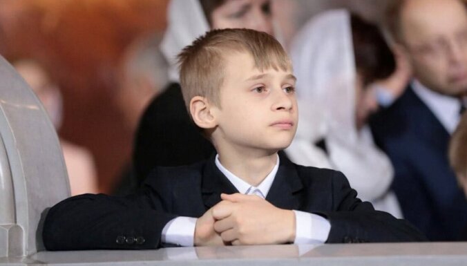 Правда ли, что в Интернете появилась фотография сына Путина и Кабаевой?