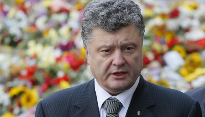 Порошенко: вопрос о членстве Украины в НАТО решит референдум