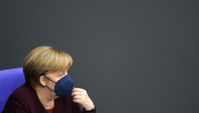 Меркель пригрозила последствиями за подрыв суверенитета Украины