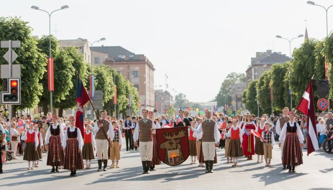 Jelgava brīvdienās vilina ar plašu pilsētas svētku programmu