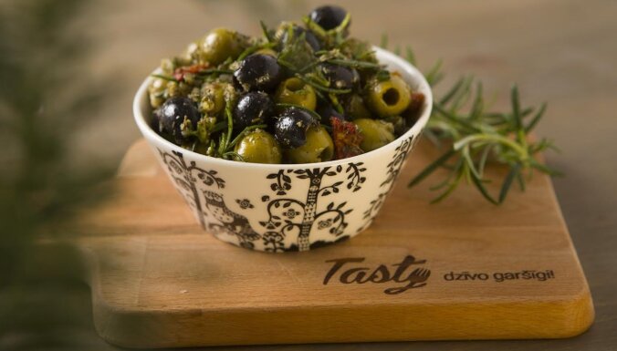 Uzlabotās olīvas – mājās gatavota Vidusjūras uzkoda