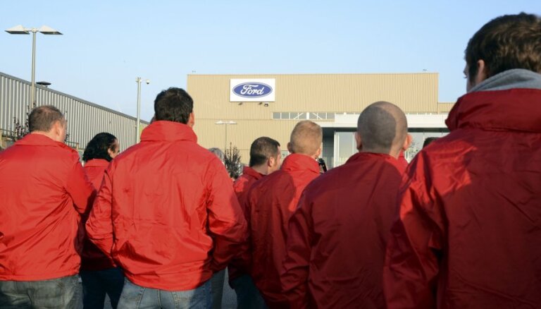 Auto ražošanas gigants 'Ford' apstiprina plānus slēgt savu rūpnīcu Beļģijā