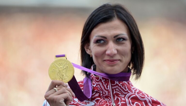Krievu skrējējai Antjuhai atņem Londonas olimpisko spēļu zelta godalgu