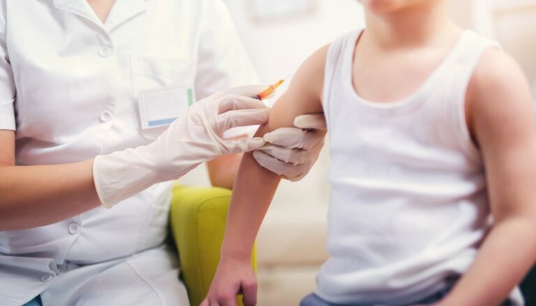 Mīti par vakcināciju pret gripu un iemesli, kāpēc tie nav patiesi