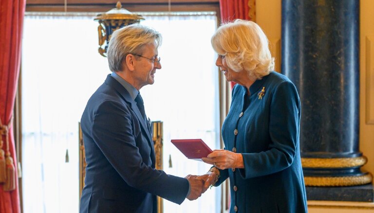 Михаил Барышников удостоен высшей награды Королевской академии танца