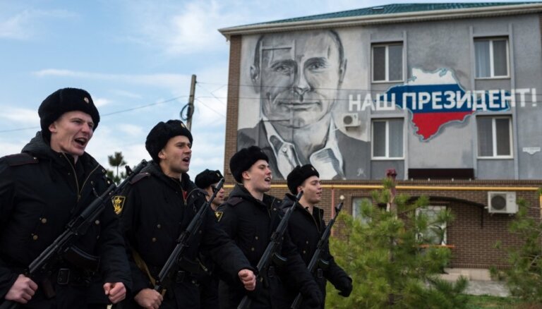 Бывший министр обороны Украины рассказал, как военные сдали Крым