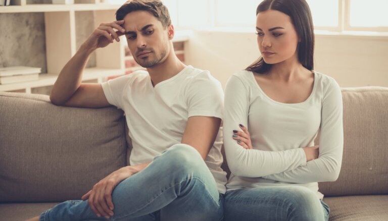 На пути к разводу: психолог назвал 12 вещей, которые день за днем подталкивают нас к разрыву отношений