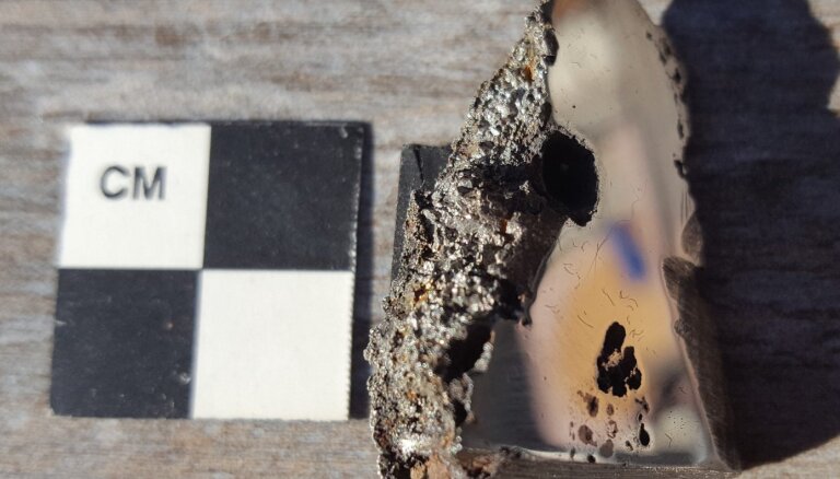 Milzīgajā Somālijas meteorītā atklāj divus jaunus minerālus